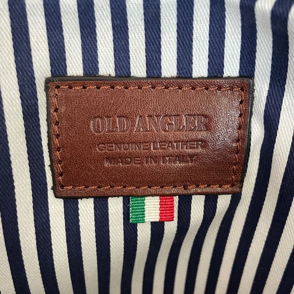 Old Angler Italian leather Messenger Bag - Picture 4 of 6